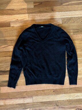 Women’s Quince Black Cashmere Sweater - Size Medium